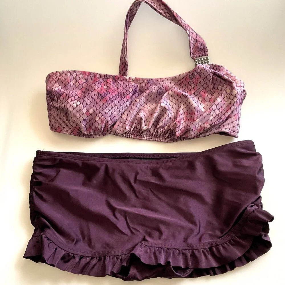 ATTENTION PURPLE SWIM SKIRT AND ONE SHOULDER TOP SWIMSUIT (Flaw)